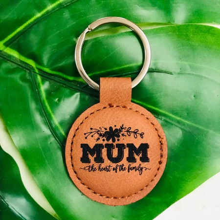 MUM THE HEART OF THE FAMILY KEY RING - DL010
