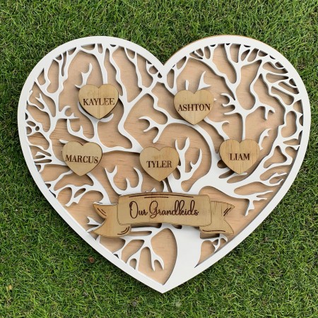 PERSONALISED HEART FAMILY TREE- MD025