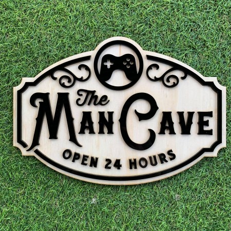 THE MAN CAVE WALL PLAQUE - M779